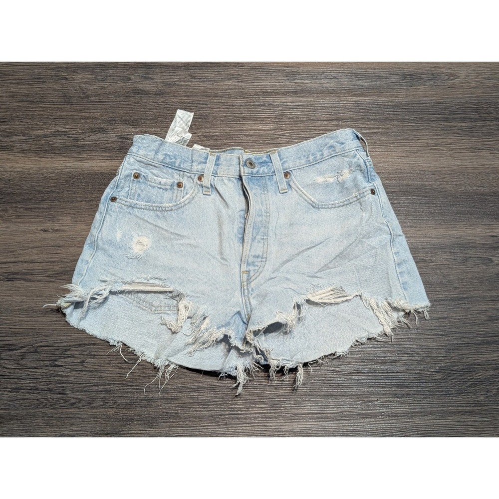 Levis 501 Original Light Wash Distressed Cut Off Denim Jean Shorts Womens W28